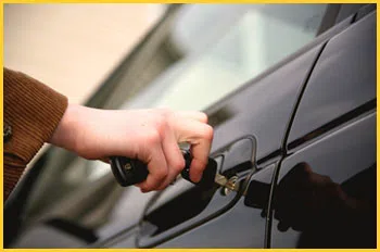 Exclusive Locksmith Service Vancouver, WA 360-526-4625 - 18-car-unlock